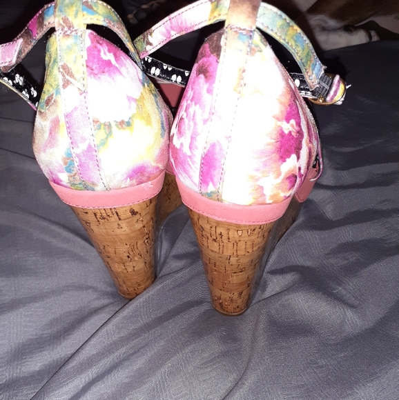 Jessica Simpson Floral Wedge Sandals - Picture 3 of 5